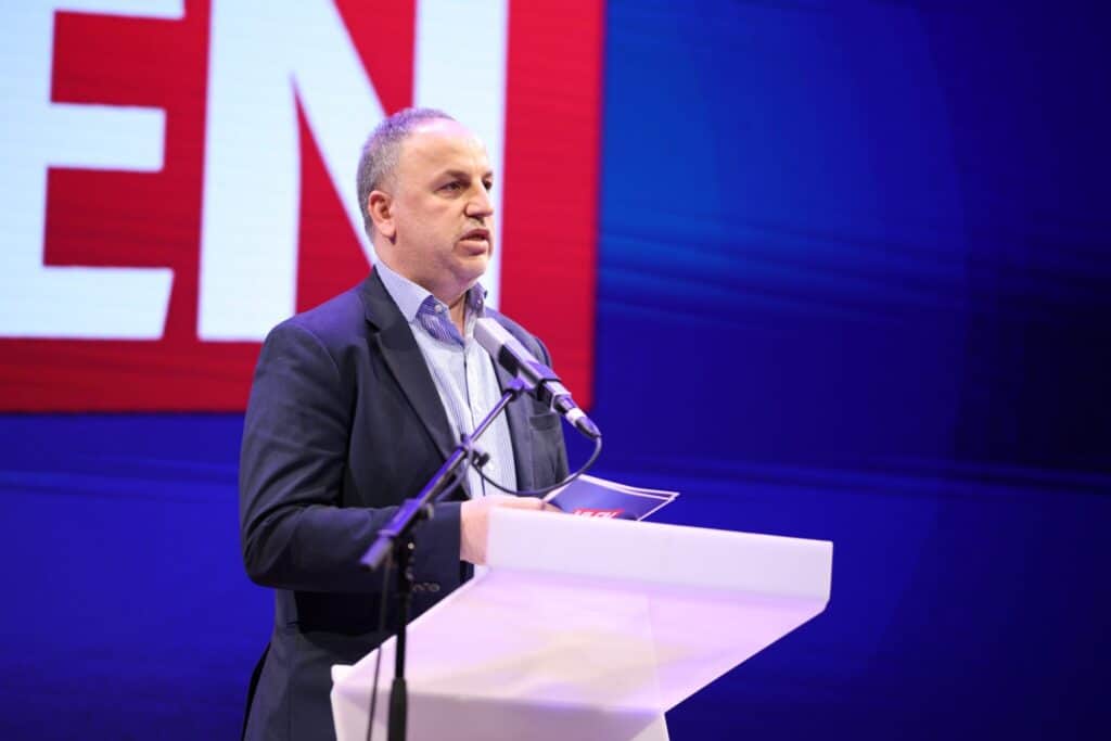 Azizi i ashpër: Ahmeti po i vardiset pushtetit