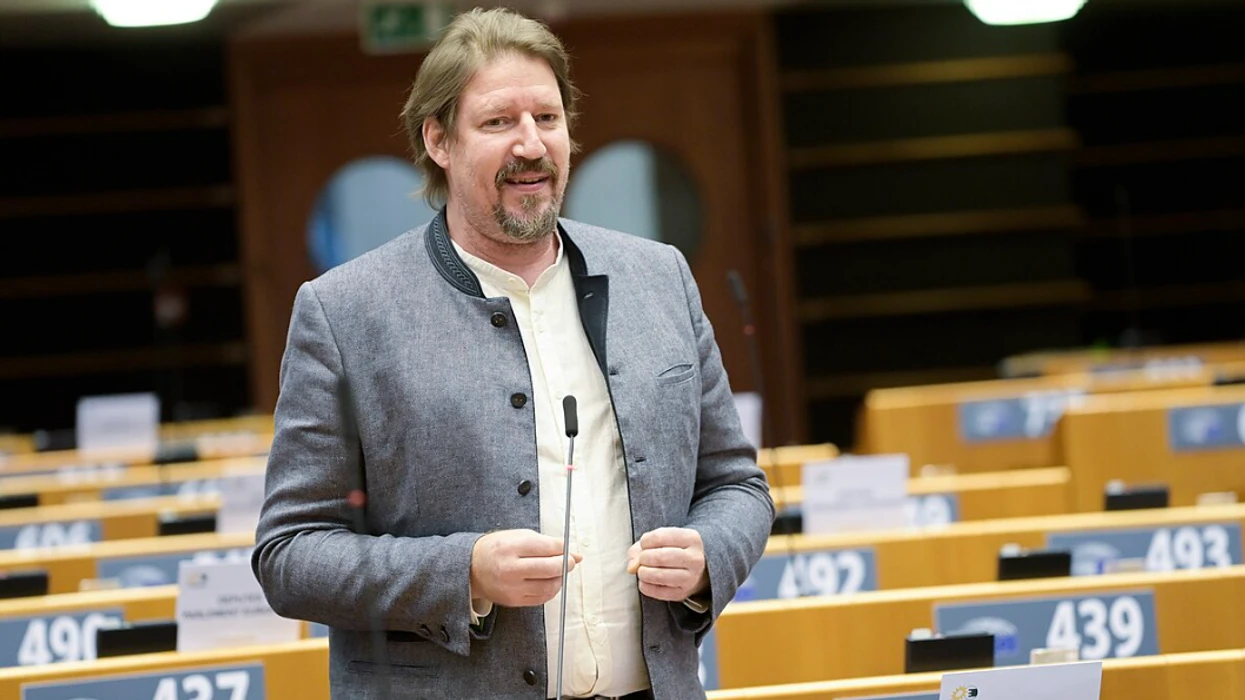 Eurodeputetët bullgarë ngrejnë shqetësime në Parlamenti Evropian për raportin e Waitz