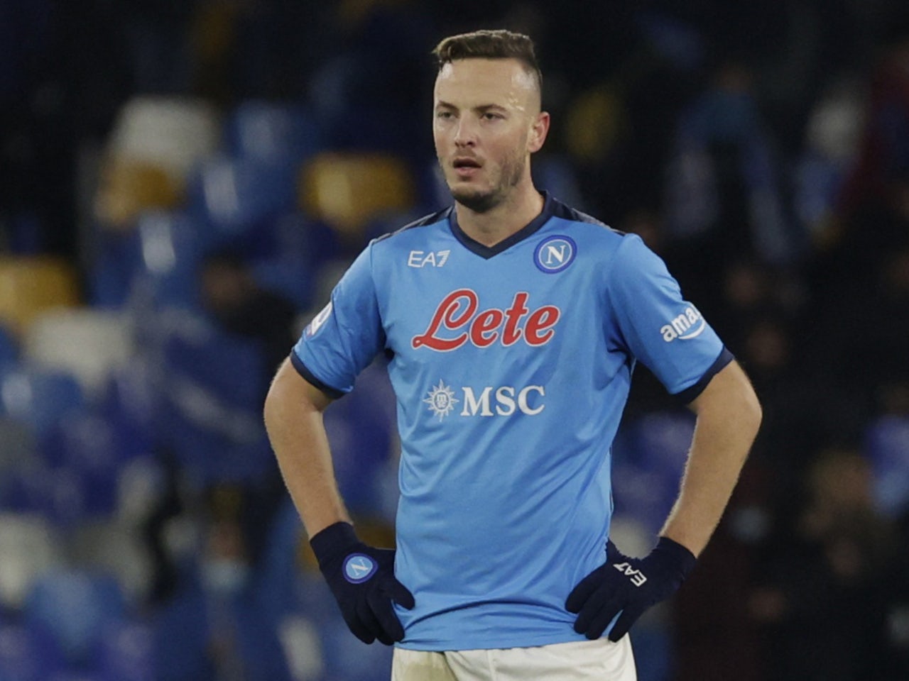 Rrahmani rinovon me Napolin, ja paga e re e mbrojtësit