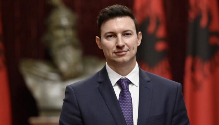 Denion Meidani: ‘Rroftë Shqipëria, kombi dhe gjuha jonë’