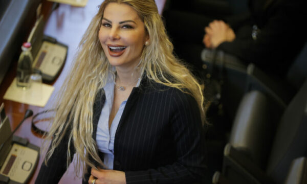 Duda Balje siguron ulëse në Kuvendin e Kosovës