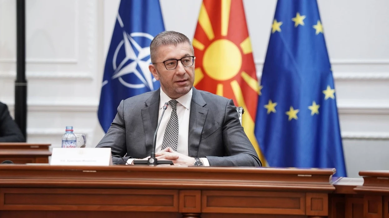 Mickoski kërkon garanci evropiane përpara bisedimeve me Bullgarinë