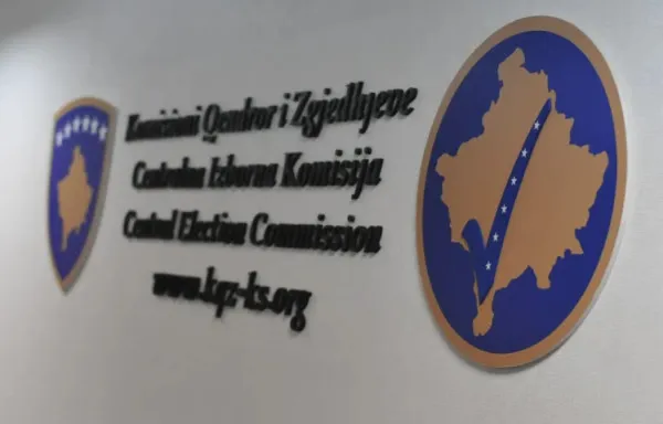 Mbi 131 mijë kërkesa të diasporës për votim marrin miratimin e KQZ-së