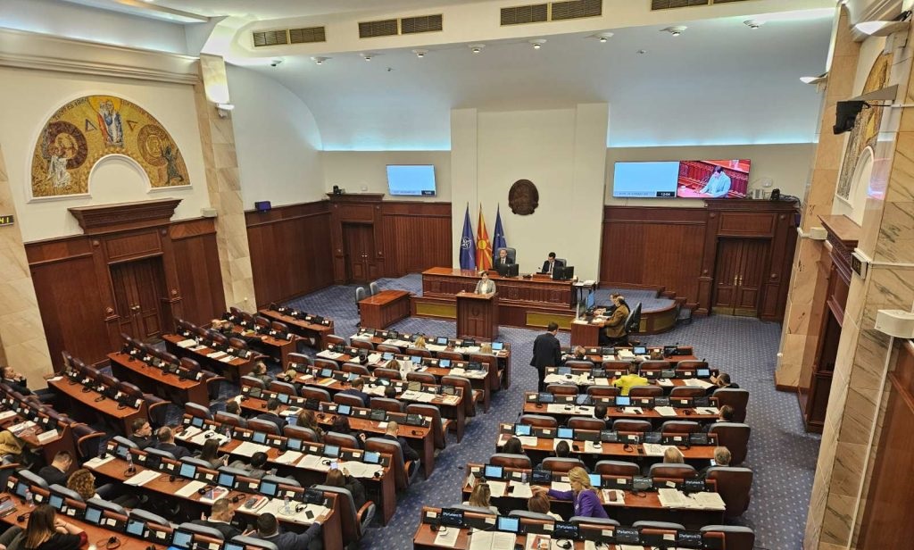 Kuvendi nis procedurat për t’i dhënë fund qeverisë teknike