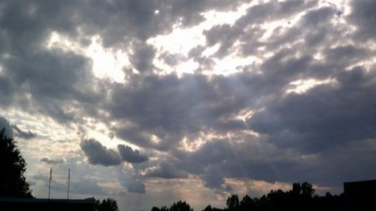 Kushte armosferike të qëndrueshme me kthjellime e vranësira kalimtare, parashikimi i motit për këtë të premte