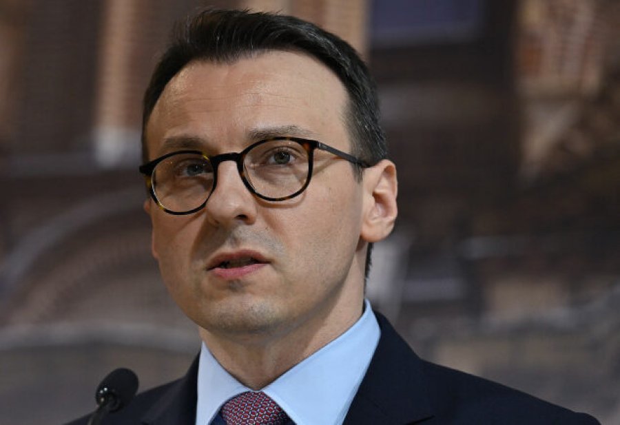 Petkoviqi reagon ashpër pas deklaratave të Kurtit për luftën hibride