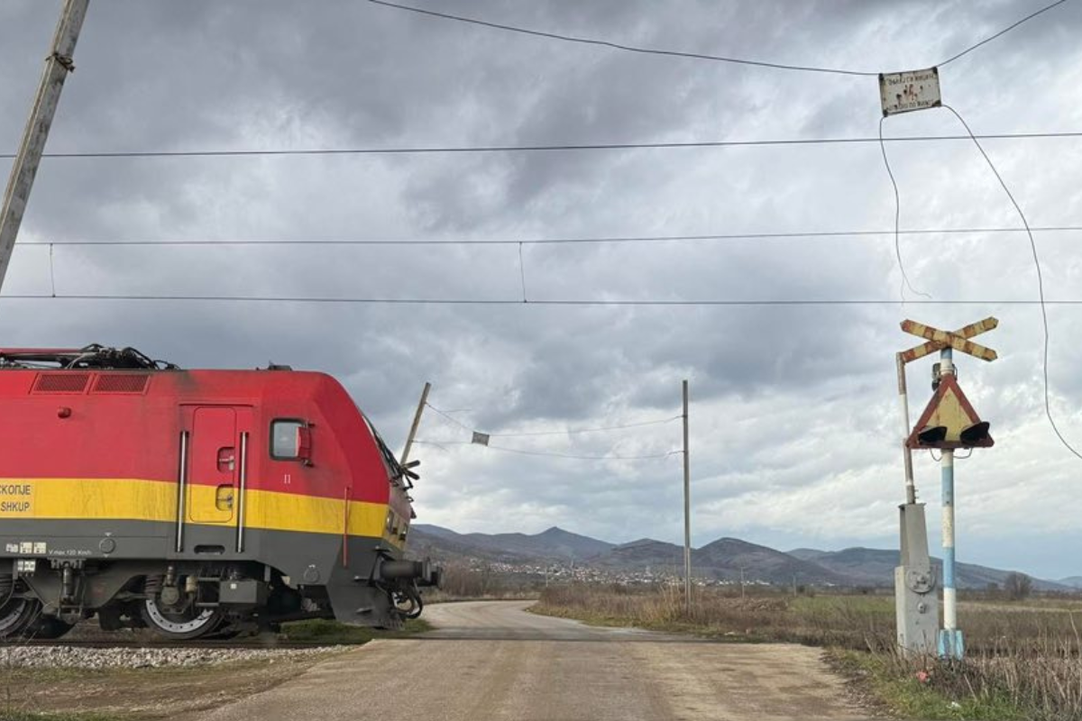 Kalimi hekurudhor në Vaksincë i rrezikshëm, banorët kërkojnë zgjidhje